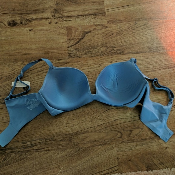 Victoria's Secret Bra - Picture 2 of 2